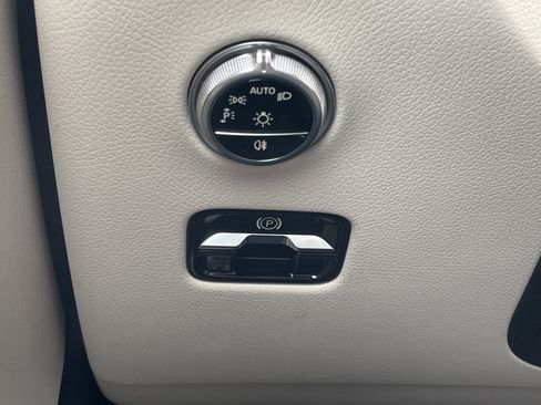 New 2026 Mercedes-Benz GLC 300 4MATIC image 23