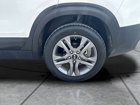 Used 2021 Kia Seltos S FWD image 26
