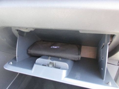 Used 2012 Ford Transit Connect XL FWD image 25