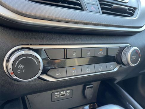 Used 2024 Nissan Altima 2.5 SR image 28