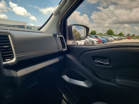 Used 2024 Nissan Frontier SV w/ SV Convenience Package RWD image 27