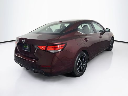 Used 2025 Nissan Sentra SV FWD image 9