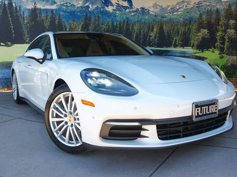 Used 2017 Porsche Panamera image 3