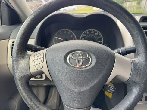 Used 2012 Toyota Corolla LE FWD image 26