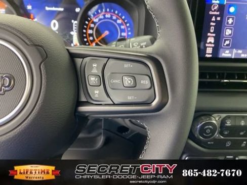 New 2026 Jeep Wrangler Unlimited Rubicon w/ Whitecap Package AWD/4WD image 16