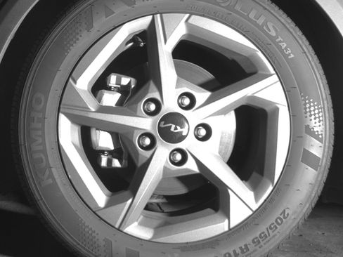 Used 2025 Kia K4 LXS image 12