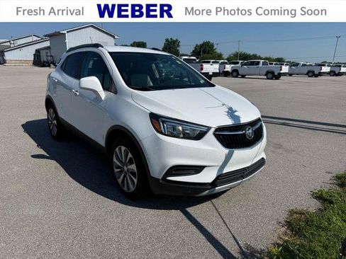 Used 2020 Buick Encore Preferred FWD image 1