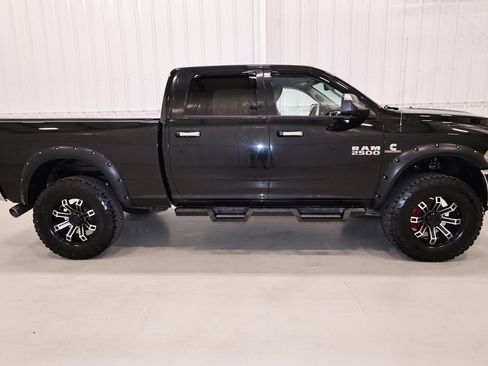 Used 2017 RAM 2500 Big Horn AWD/4WD image 2
