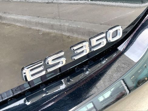Used 2023 Lexus ES 350 w/ Premium Package image 9