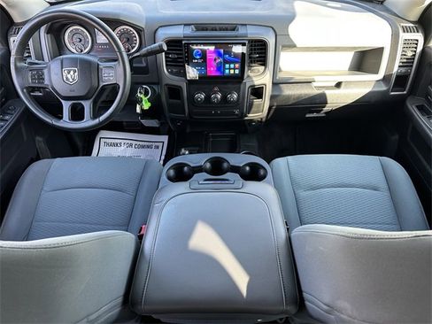 Used 2013 RAM 2500 Tradesman w/ Chrome Appearance Group image 12