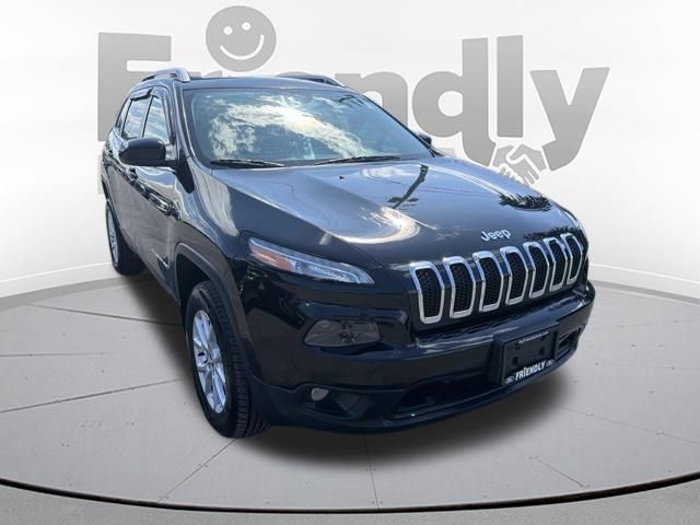Used 2018 Jeep Cherokee Latitude Plus w/ Cold Weather Group AWD/4WD image 11