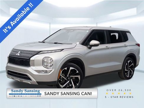 Used 2024 Mitsubishi Outlander SE FWD image 1
