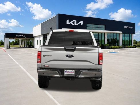 Used 2015 Ford F150 XLT w/ Equipment Group 301A Mid AWD/4WD image 6