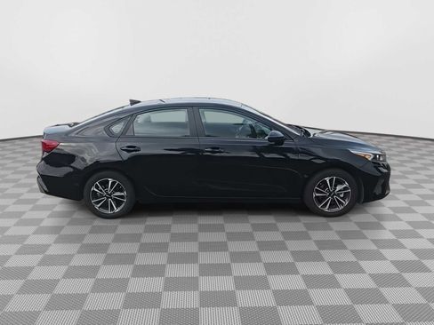 Used 2024 Kia Forte LXS FWD image 9