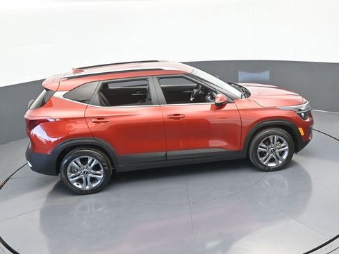 Used 2023 Kia Seltos S image 45