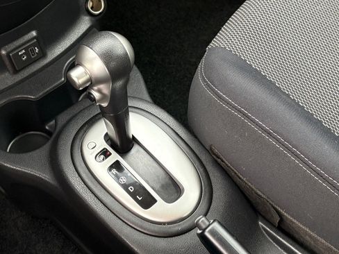 Used 2019 Nissan Versa SV image 19