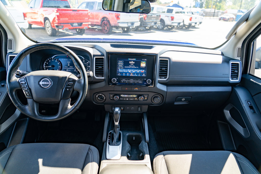 Used 2023 Nissan Frontier SV w/ Technology Package AWD/4WD image 23