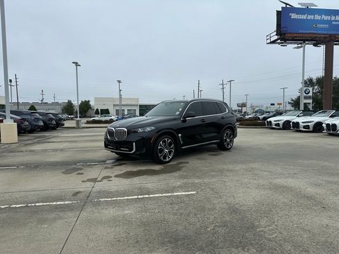 Certified 2025 BMW X5 sDrive40i w/ Climate Comfort Package image 1