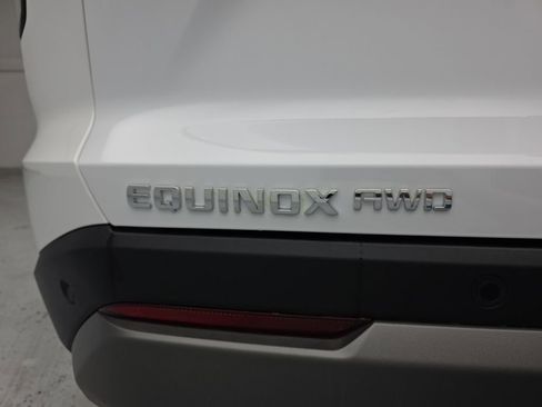 Used 2026 Chevrolet Equinox LT w/ Convenience Package II AWD/4WD image 57