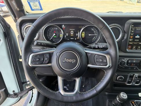 Used 2023 Jeep Wrangler Unlimited Sahara w/ Cold Weather Group image 22