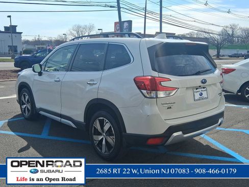 Used 2019 Subaru Forester Touring image 5