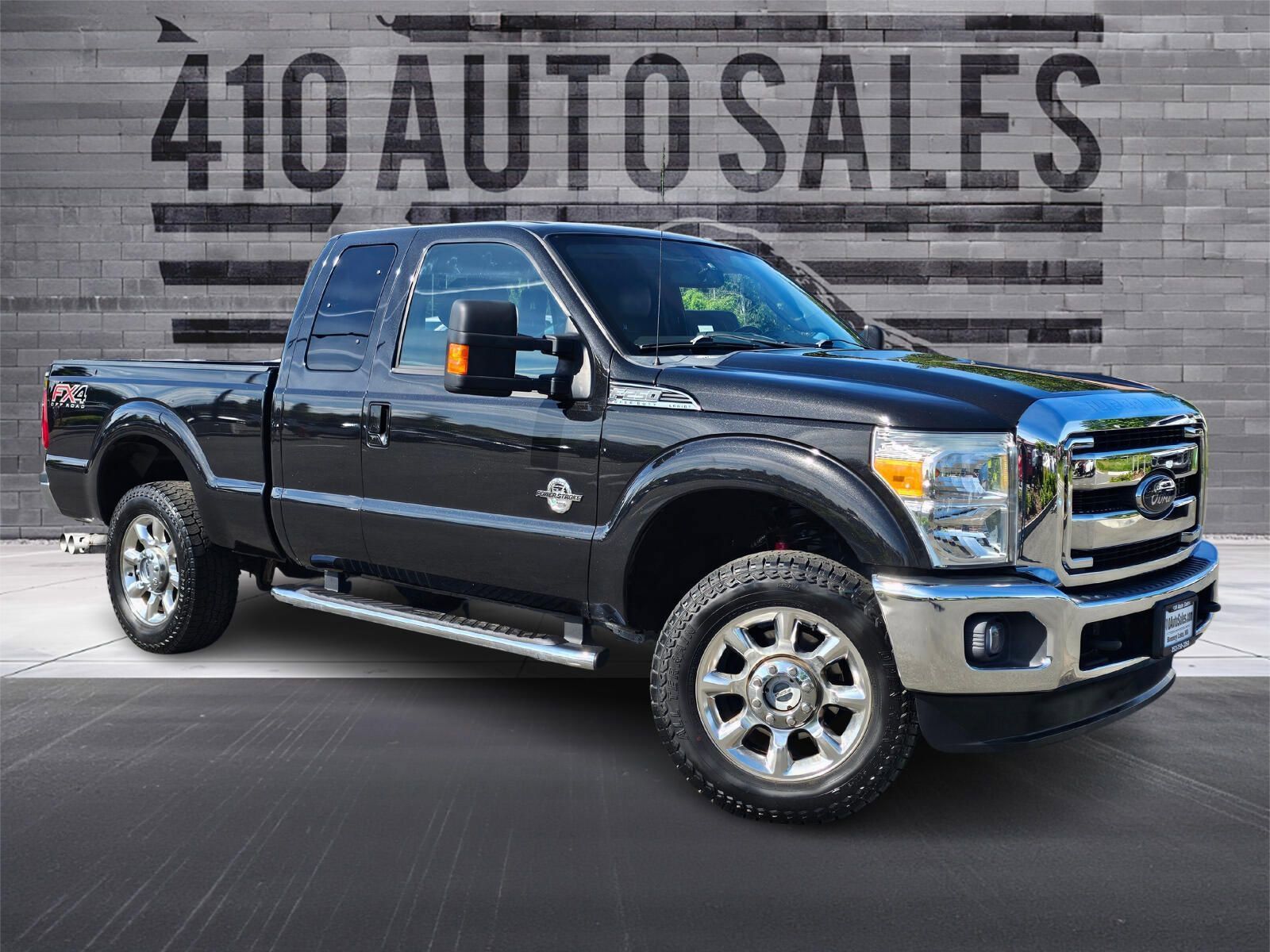 Used 2015 Ford F250 Lariat w/ Lariat Interior Package AWD/4WD image 1