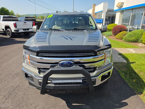 Used 2019 Ford F150 Lariat w/ Trailer Tow Package AWD/4WD image 9