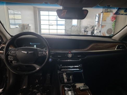 Used 2018 Genesis G90 5.0 Ultimate image 8