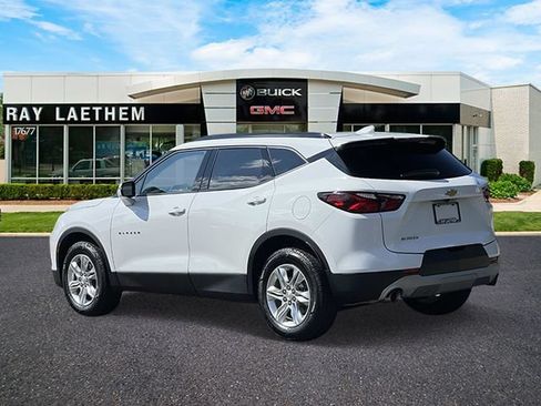 Used 2021 Chevrolet Blazer LT FWD image 3