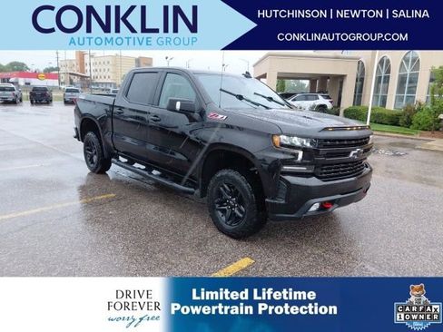Used 2020 Chevrolet Silverado 1500 LT Trail Boss w/ Midnight Edition AWD/4WD image 1