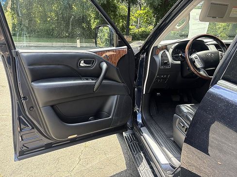 Used 2019 INFINITI QX80 Luxe w/ Proassist Package AWD/4WD image 9