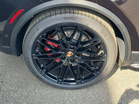 New 2026 Porsche Macan GTS Electric AWD/4WD image 12
