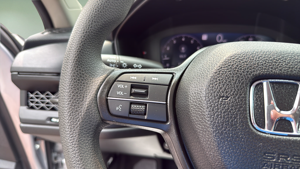 Used 2025 Honda Accord LX image 20