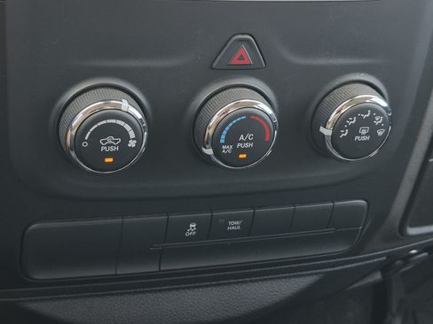 Used 2019 RAM 1500 Tradesman w/ Tradesman SXT Package RWD image 25