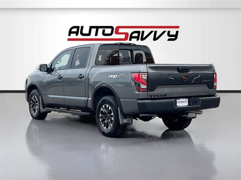 Used 2021 Nissan Titan PRO-4X w/ Pro-4x Convenience Package image 5