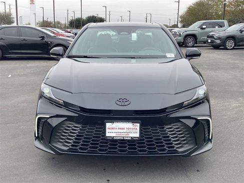 New 2026 Toyota Camry Hybrid image 2