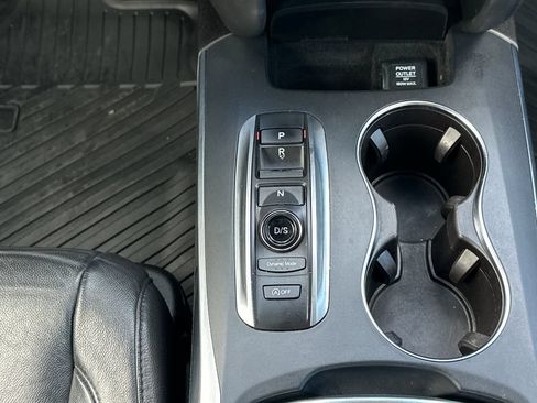 Used 2020 Acura MDX FWD image 17