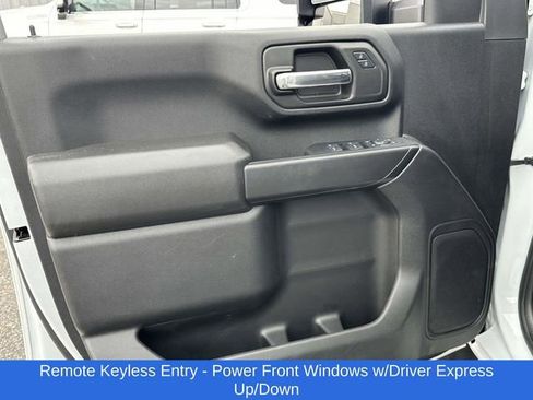 Used 2025 Chevrolet Silverado 2500 Custom w/ Custom Value Package image 15