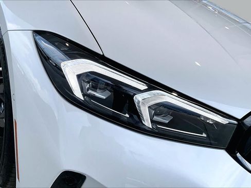 New 2026 BMW 330i Sedan w/ M Sport Package RWD image 14