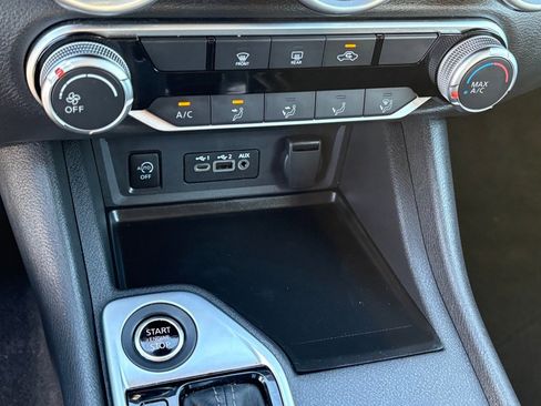 Certified 2025 Nissan Sentra SV image 22