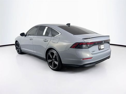Used 2025 Honda Accord Sport image 12