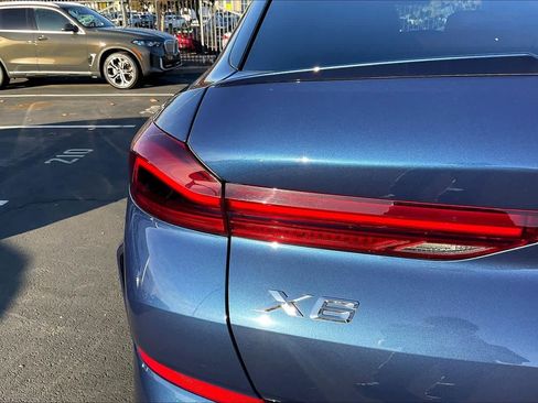 Used 2023 BMW X6 xDrive40i w/ M Sport Package image 32
