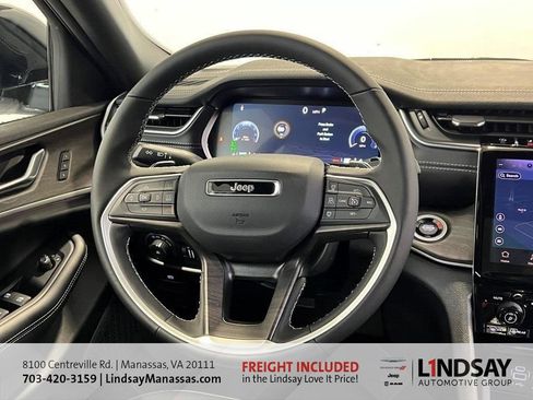 New 2025 Jeep Grand Cherokee Limited w/ Black Appearance Package image 20