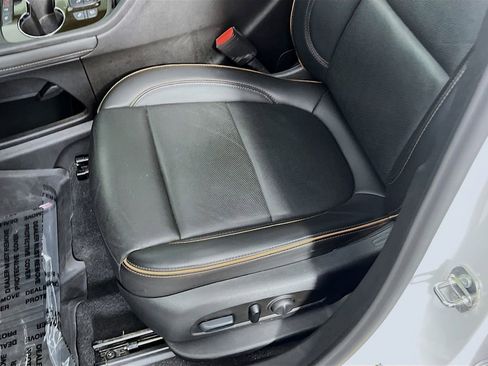 Certified 2023 GMC Acadia AT4 w/ Technology Package AWD/4WD image 19