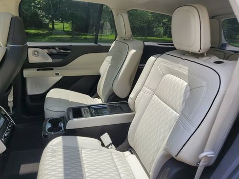 Used 2021 Lincoln Aviator Black Label AWD/4WD image 30