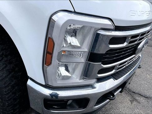 Used 2024 Ford F250 XLT w/ FX4 Off-Road Package image 33