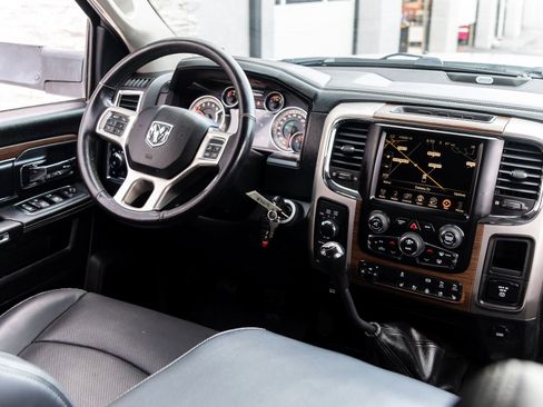 Used 2017 RAM 3500 Laramie image 36