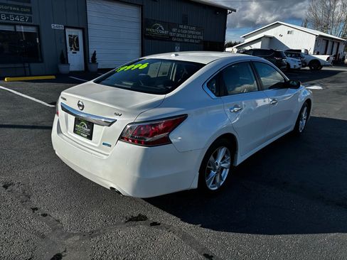 Used 2014 Nissan Altima 2.5 SV image 7
