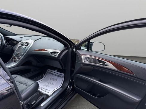 Used 2020 Lincoln MKZ Reserve w/ Monochromatic Package image 17