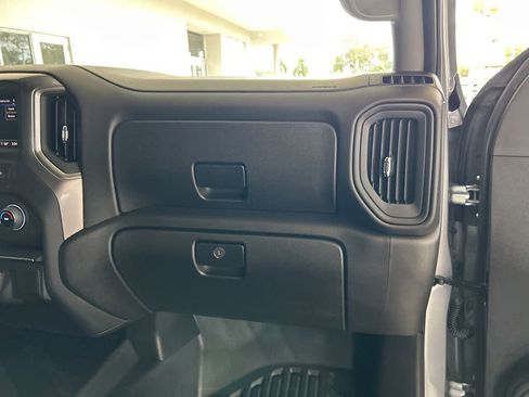 Used 2025 Chevrolet Silverado 3500 W/T image 25